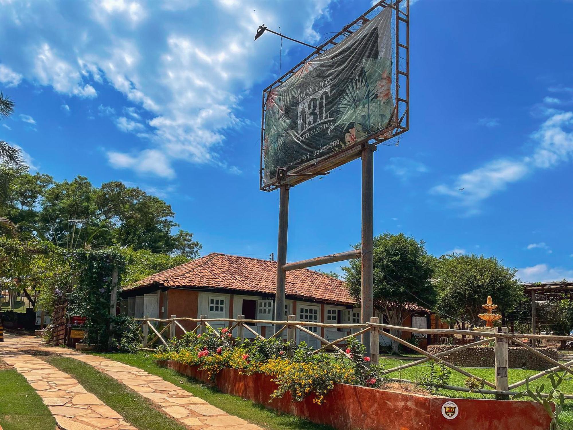 Ranchos 30 Hotel Fazenda Hidrolandia  외부 사진